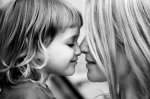black-and-white-daughter-family-love-mother-favim-com-110567