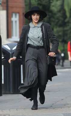 536a76d029a873251f3615fc8665d327--bacardi-young-women